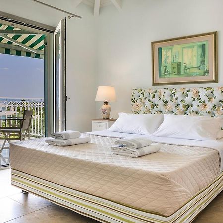 Afrodite Luxury Villa Svoronata Exteriör bild
