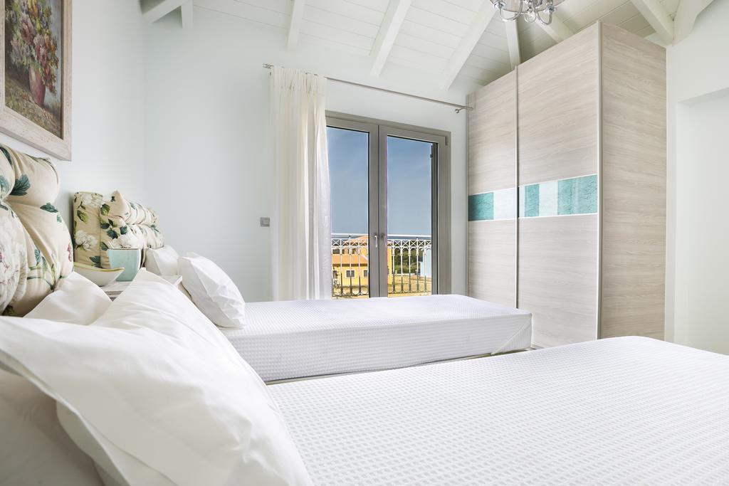 Afrodite Luxury Villa Svoronata Exteriör bild