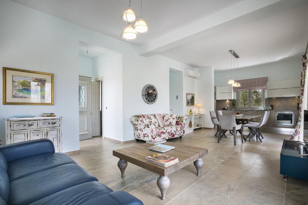 Afrodite Luxury Villa Svoronata Exteriör bild