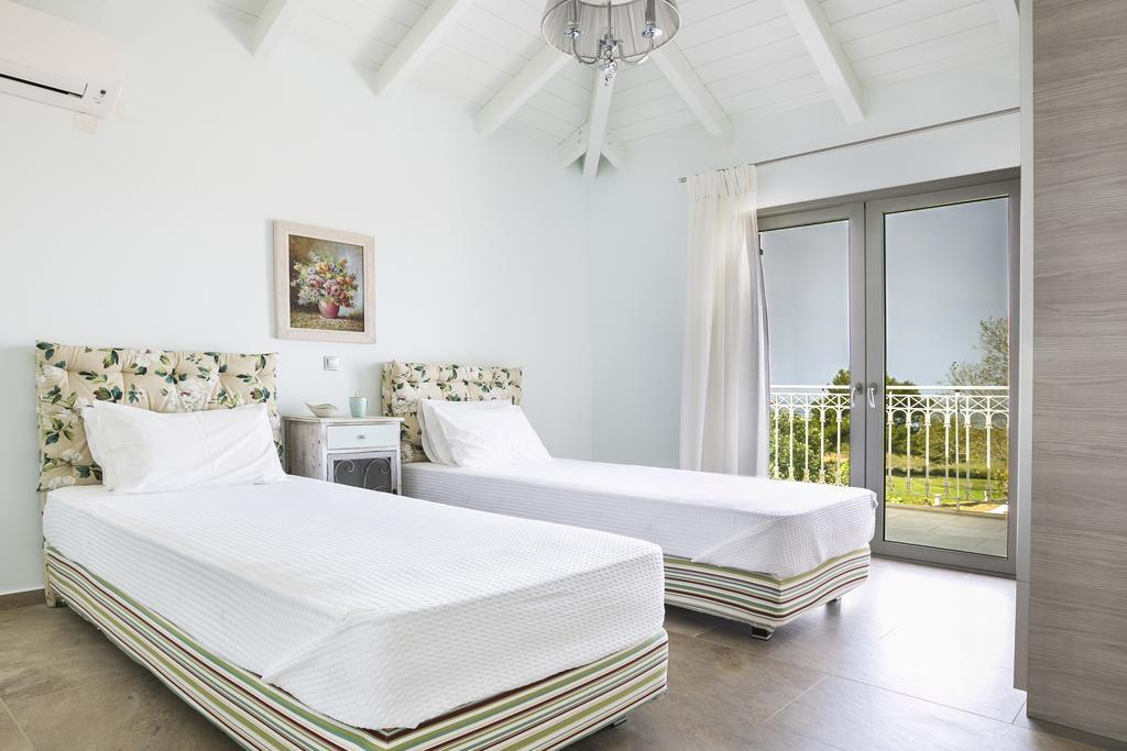 Afrodite Luxury Villa Svoronata Exteriör bild