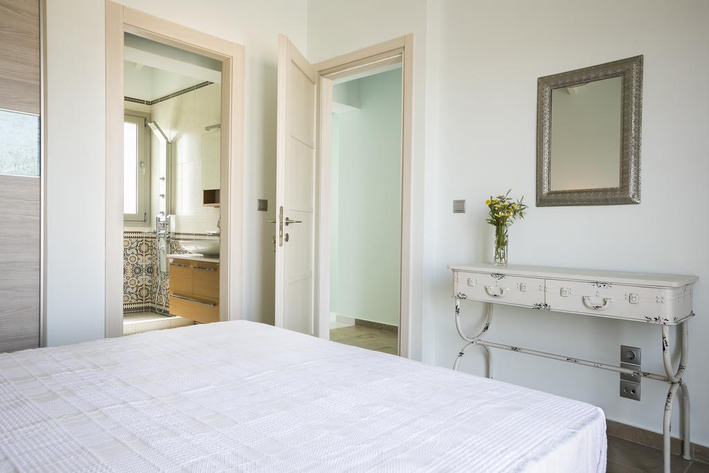 Afrodite Luxury Villa Svoronata Exteriör bild