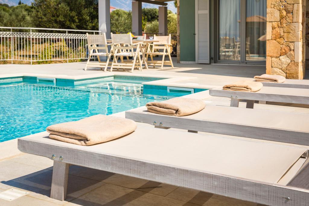 Afrodite Luxury Villa Svoronata Exteriör bild