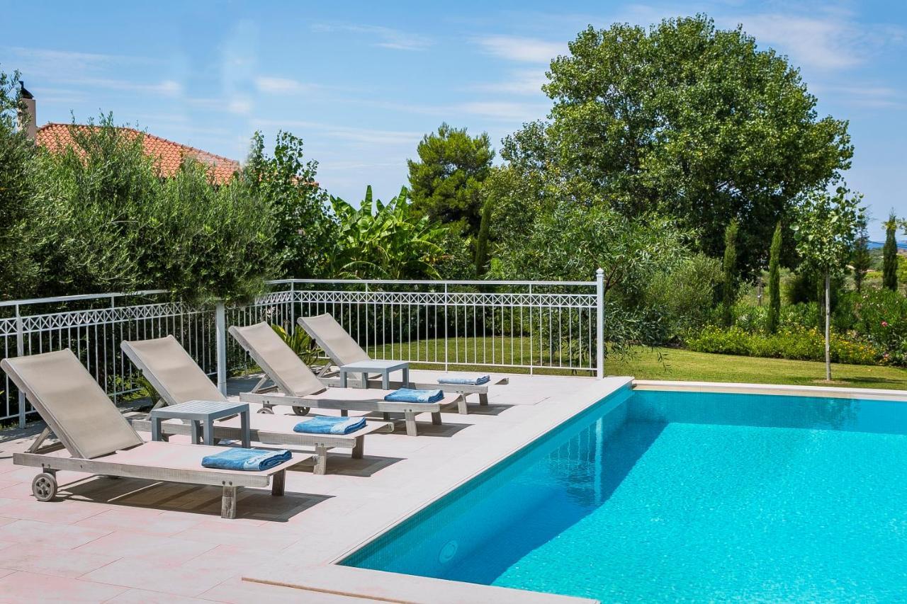 Afrodite Luxury Villa Svoronata Exteriör bild